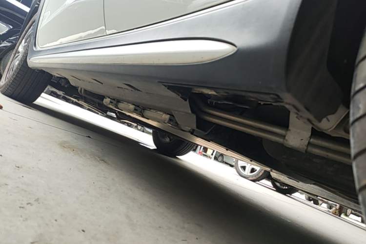 Used BYD Song New Energy 2019 Song DM 1.5TID Smart Connect Dynamic Model Left Side Sill