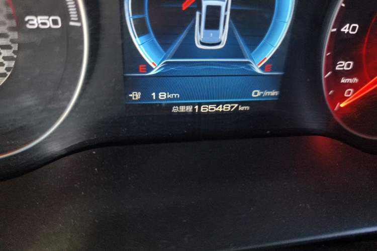 Used BYD Song New Energy 2019 Song DM 1.5TID Smart Connect Dynamic Model Odometer Close Up