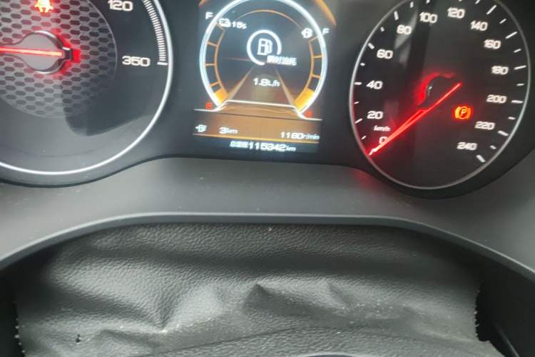 Used BYD Song New Energy 2019 Song DM 1.5TID Smart Connect Dynamic Model Odometer Close Up