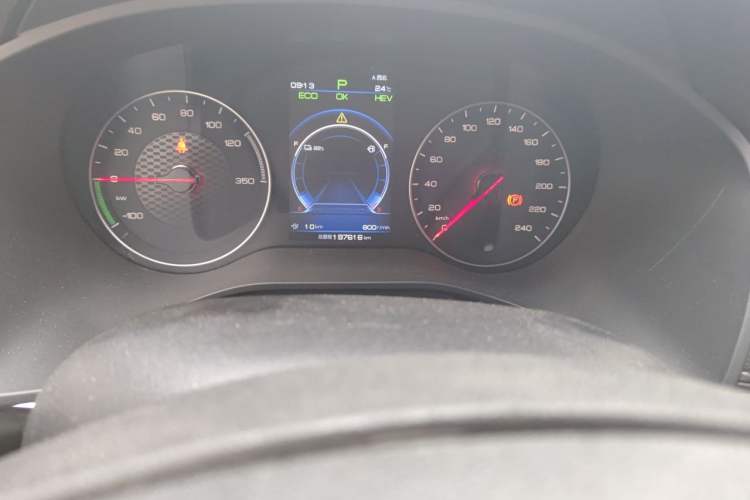 Used BYD Song New Energy 2019 Song DM 1.5TID Smart Connect Dynamic Model Odometer Close Up