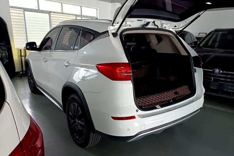 Used BYD Song New Energy 2019 Song DM 1.5TID Smart Connect Premium Model Rear Left 45 Deg