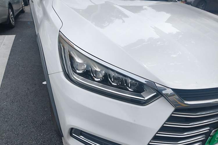 Used BYD Song New Energy 2019 Song DM 1.5TID Smart Connect Dynamic Model Right Front Headlight