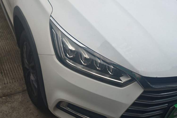 Used BYD Song New Energy 2019 Song DM 1.5TID Smart Connect Dynamic Model Right Front Headlight