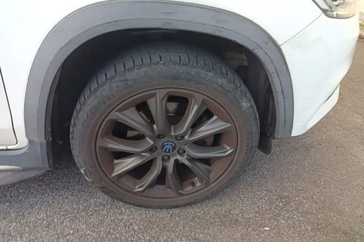 Used BYD Song New Energy 2019 Song DM 1.5TID Smart Connect Premium Model Right Front Wheel Hub