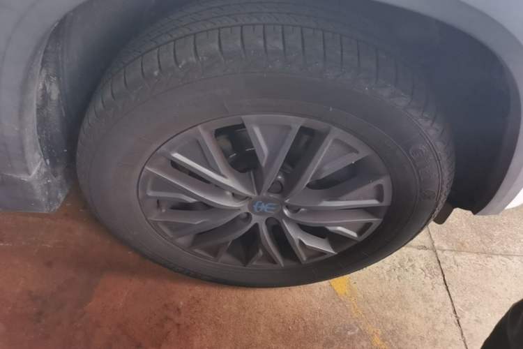 Used BYD Song New Energy 2019 Song DM 1.5TID Smart Connect Dynamic Model Right Front Wheel Hub
