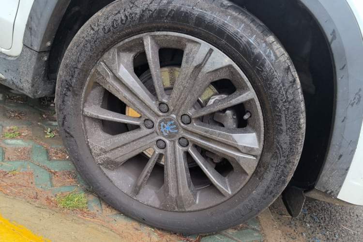 Used BYD Song New Energy 2019 Song DM 1.5TID Smart Connect Sharp Edition Right Front Wheel Hub
