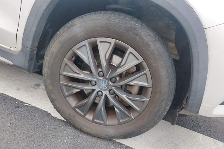 Used BYD Song New Energy 2019 Song DM 1.5TID Smart Connect Dynamic Model Right Front Wheel Hub