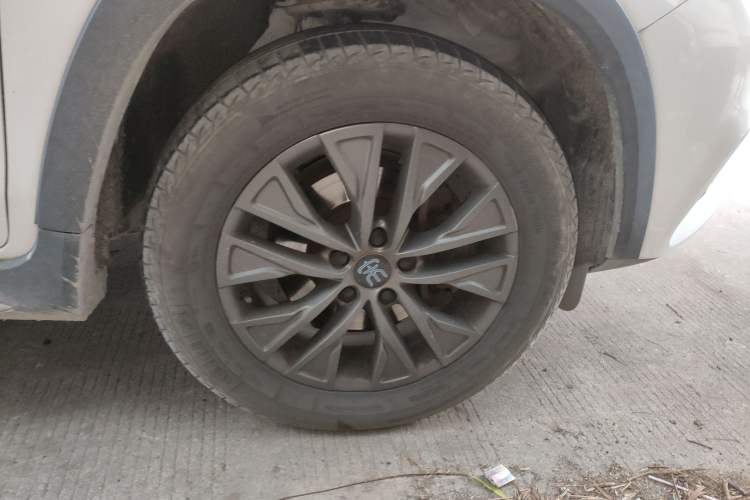 Used BYD Song New Energy 2019 Song EV500 Smart Connect Leading Model Right Front Wheel Hub