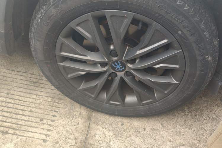 Used BYD Song New Energy 2019 Song DM 1.5TID Smart Connect Dynamic Model Right Front Wheel Hub