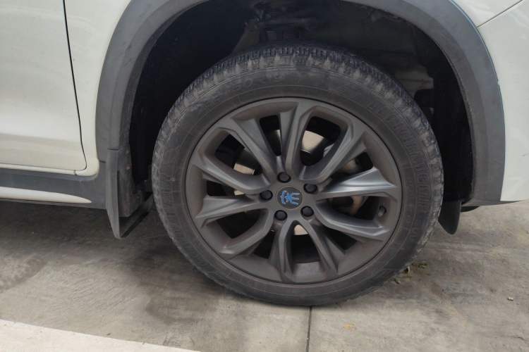 Used BYD Song New Energy 2019 Song EV500 Smart Connect Elite Model Right Front Wheel Hub