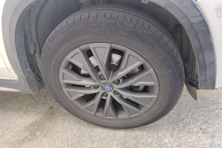 Used BYD Song New Energy 2019 Song DM 1.5TID Smart Connect Dynamic Model Right Front Wheel Hub