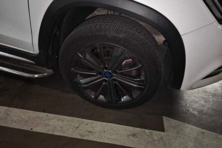 Used BYD Song New Energy 2019 Song DM 1.5TID Smart Connect Sharp Edition Right Front Wheel Hub