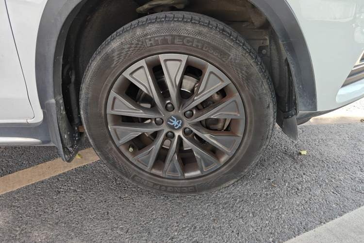 Used BYD Song New Energy 2019 Song DM 1.5TID Smart Connect Dynamic Model Right Front Wheel Hub