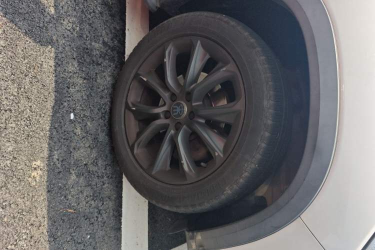 Used BYD Song New Energy 2019 Song DM 1.5TID Smart Connect Premium Model Right Front Wheel Hub