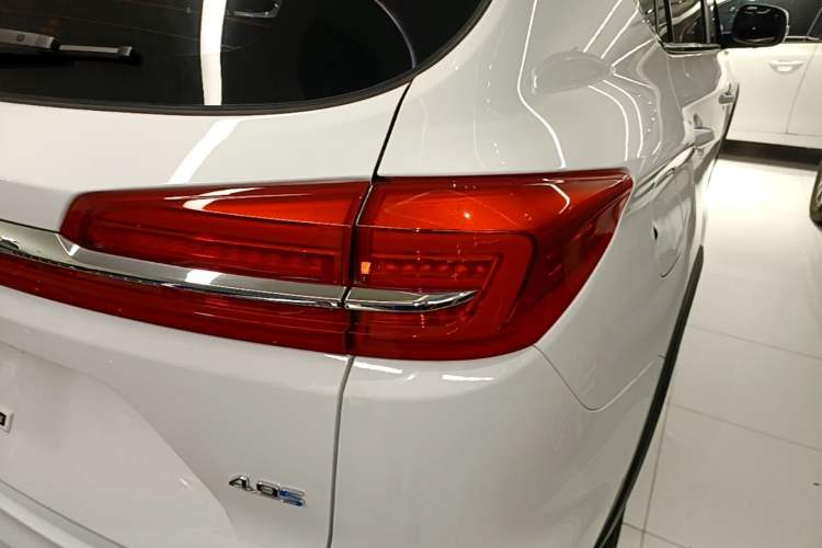 Used BYD Song New Energy 2019 Song DM 1.5TID Smart Connect Premium Model Right Rear Taillight