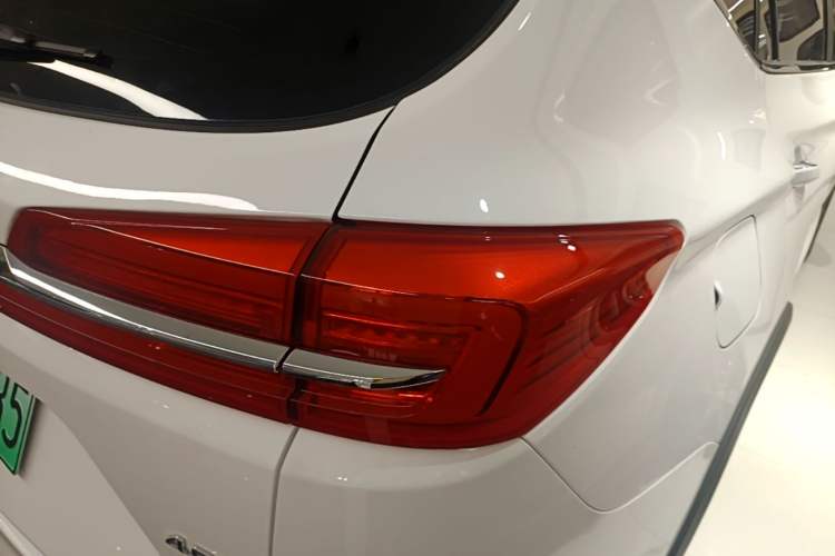 Used BYD Song New Energy 2019 Song DM 1.5TID Smart Connect Premium Model Right Rear Taillight