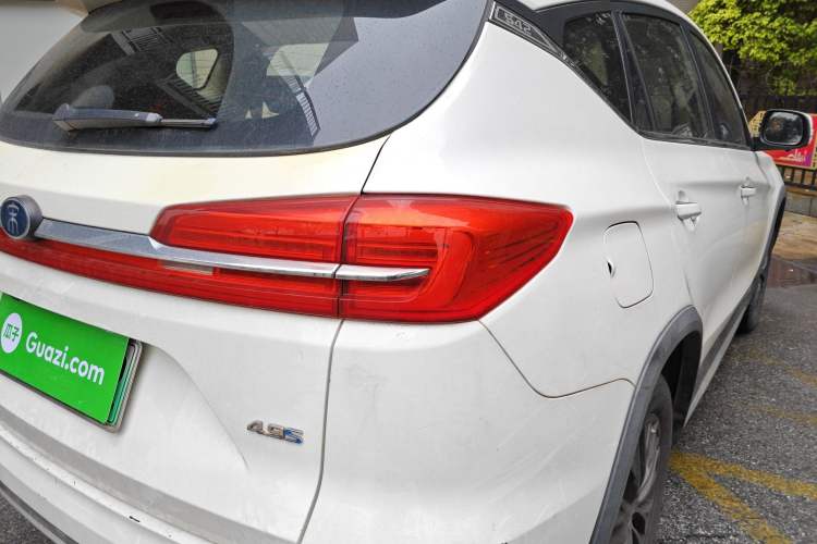 Used BYD Song New Energy 2019 Song DM 1.5TID Smart Connect Dynamic Model Right Rear Taillight