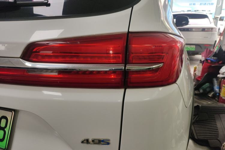 Used BYD Song New Energy 2019 Song DM 1.5TID Smart Connect Sharp Edition Right Rear Taillight