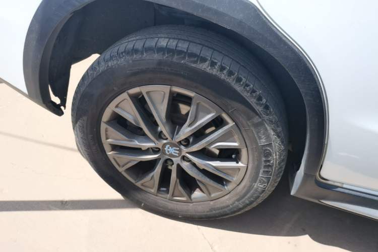 Used BYD Song New Energy 2019 Song DM 1.5TID Smart Connect Dynamic Model Right Rear Wheel Hub