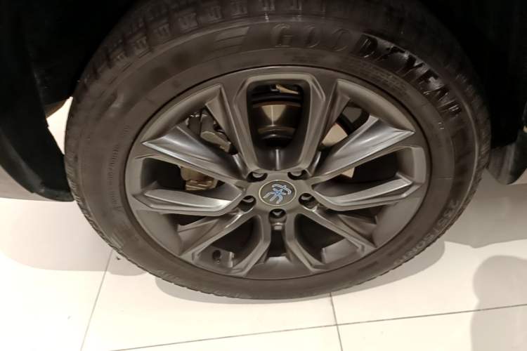Used BYD Song New Energy 2019 Song DM 1.5TID Smart Connect Premium Model Right Rear Wheel Hub