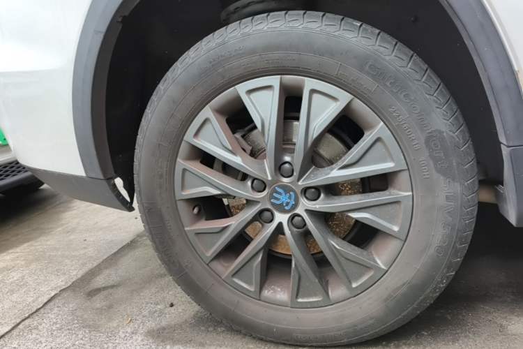 Used BYD Song New Energy 2019 Song DM 1.5TID Smart Connect Dynamic Model Right Rear Wheel Hub
