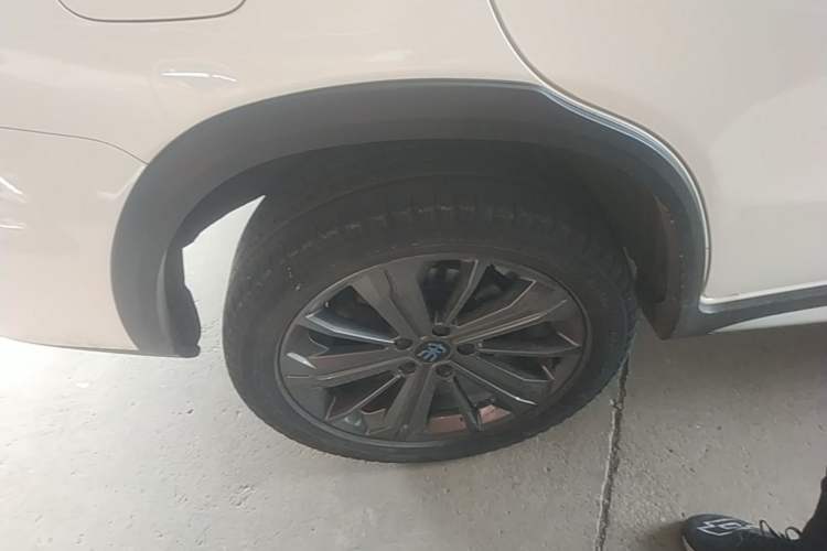 Used BYD Song New Energy 2019 Song EV500 Smart Connect Luxe Model Right Rear Wheel Hub