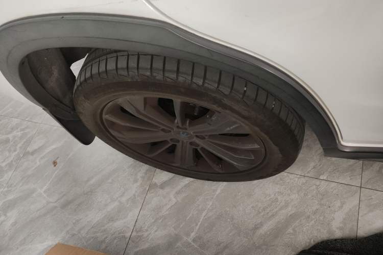 Used BYD Song New Energy 2019 Song DM 1.5TID Smart Connect Sharp Edition Right Rear Wheel Hub