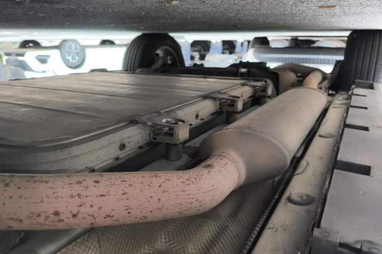 Used BYD Song New Energy 2019 Song DM 1.5TID Smart Connect Dynamic Model Right Side Sill