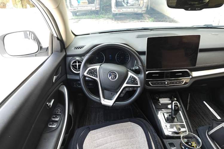 Used BYD Song New Energy 2019 Song DM 1.5TID Smart Connect Dynamic Model Steering Wheel