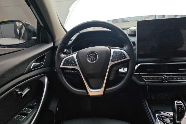 Used BYD Song New Energy 2019 Song DM 1.5TID Smart Connect Premium Model Steering Wheel
