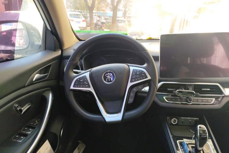 Used BYD Song New Energy 2019 Song EV500 Smart Connect Luxe Model Steering Wheel