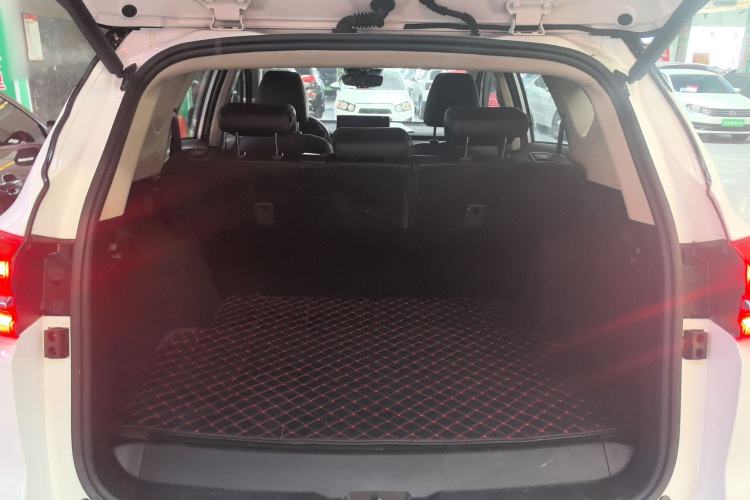 Used BYD Song New Energy 2019 Song DM 1.5TID Smart Connect Sharp Edition Trunk