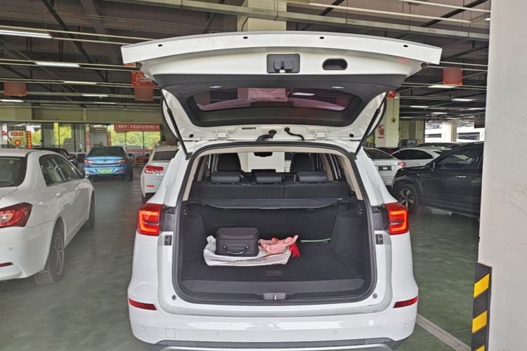 Used BYD Song New Energy 2019 Song DM 1.5TID Smart Connect Dynamic Model Trunk