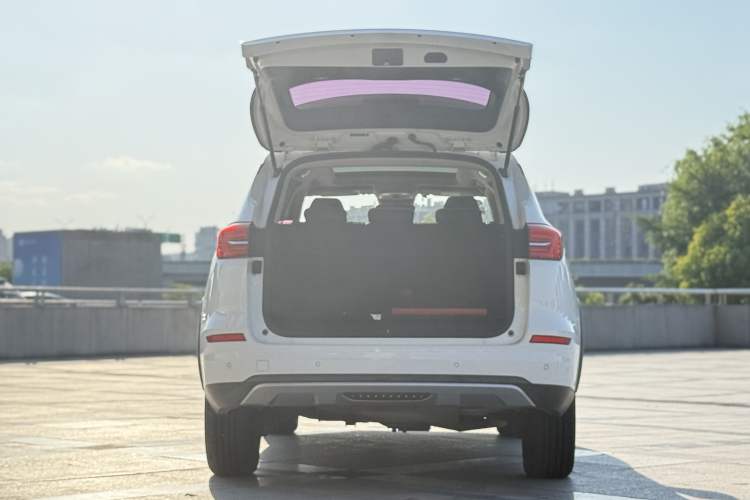Used BYD Song New Energy 2019 Song DM 1.5TID Smart Connect Dynamic Model Trunk