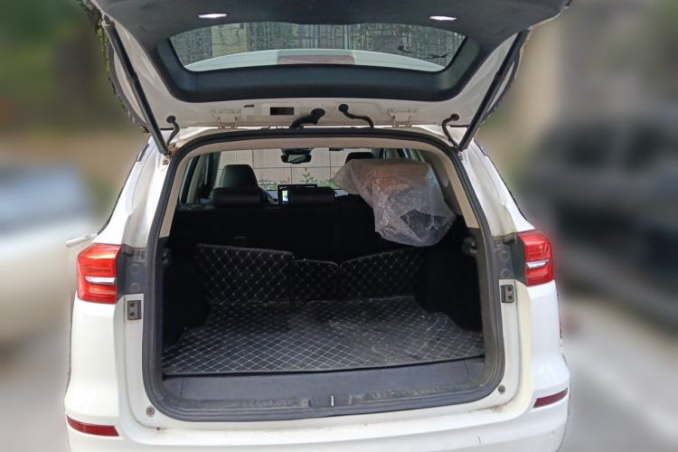 Used BYD Song New Energy 2019 Song DM 1.5TID Smart Connect Dynamic Model Trunk