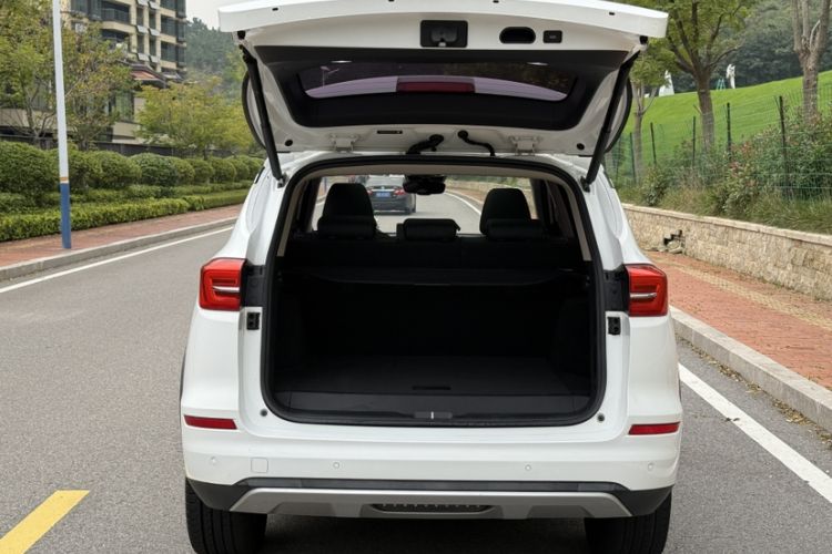 Used BYD Song New Energy 2019 Song DM 1.5TID Smart Connect Premium Model Trunk