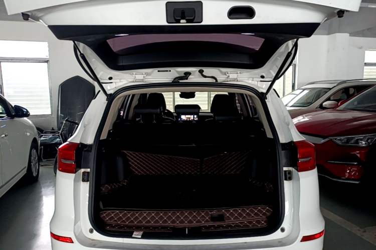 Used BYD Song New Energy 2019 Song DM 1.5TID Smart Connect Premium Model Trunk