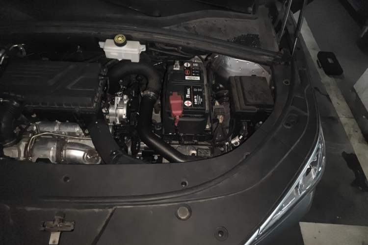 Used BYD Song PLUS 2020 1.5T Automatic Prestige Version Engine Bay Left
