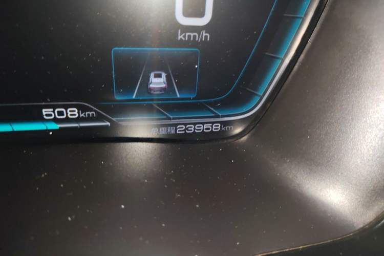 Used BYD Song PLUS 2020 1.5T Automatic Flagship PLUS Odometer Close Up