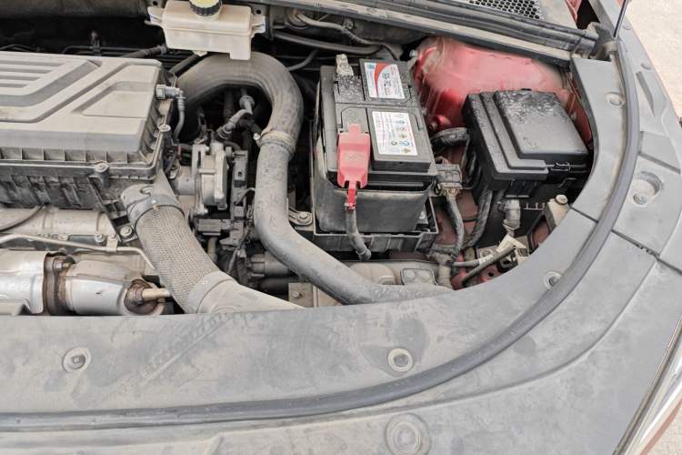 Used BYD Song PLUS 2020 1.5T Automatic Flagship PLUS Engine Bay Left