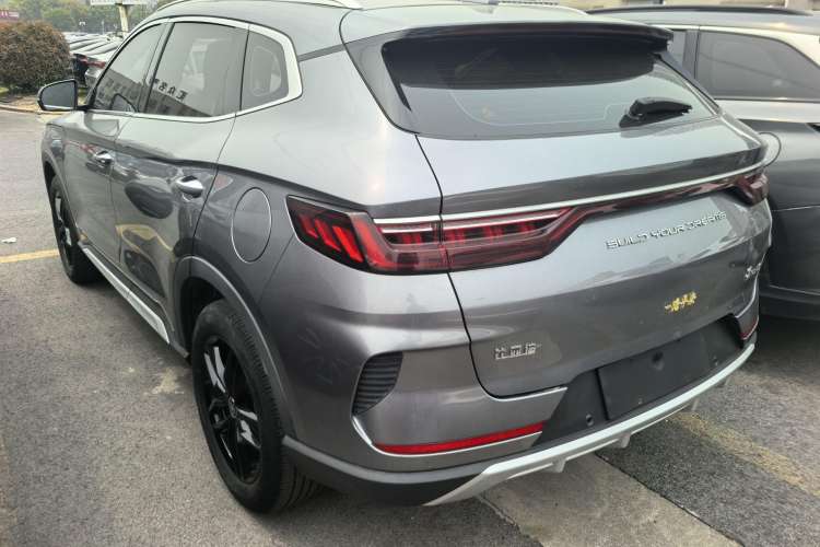 Used BYD Song PLUS 2020 1.5T Automatic Luxury Version Exterior 3