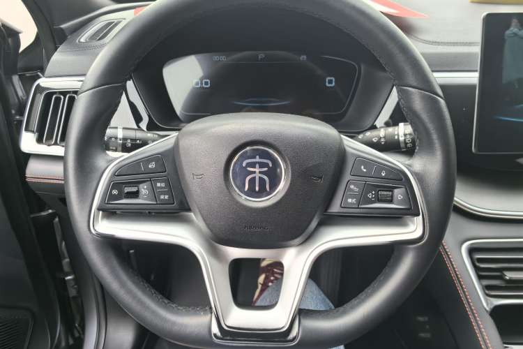 Used BYD Song PLUS 2020 1.5T Automatic Luxury Version Interior 2