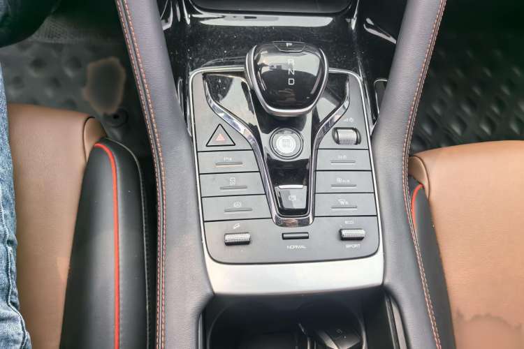 Used BYD Song PLUS 2020 1.5T Automatic Luxury Version Interior 4