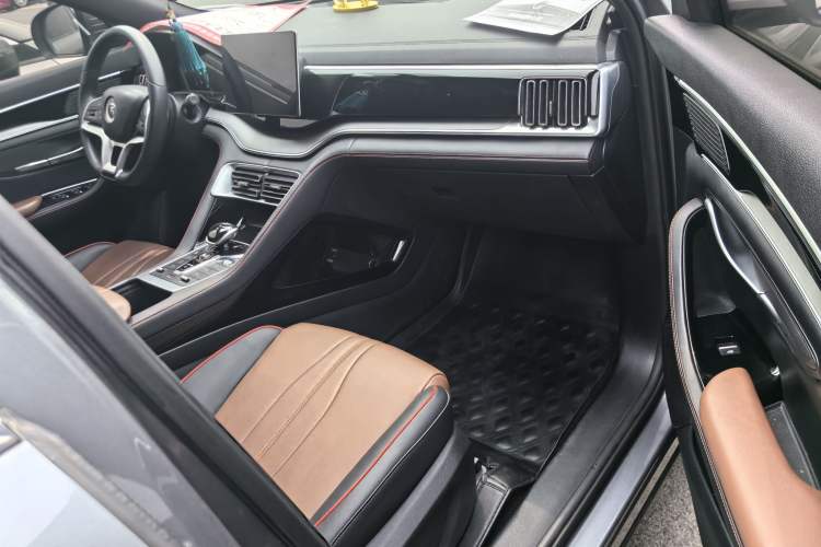 Used BYD Song PLUS 2020 1.5T Automatic Luxury Version Interior 7