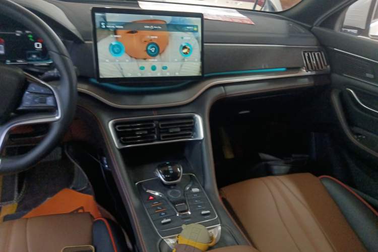 Used BYD Song PLUS 2020 1.5T Automatic Flagship Edition Audio And AC Panel