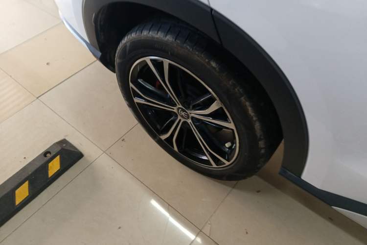 Used BYD Song PLUS 2020 1.5T Automatic Flagship Edition Right Rear Wheel Hub