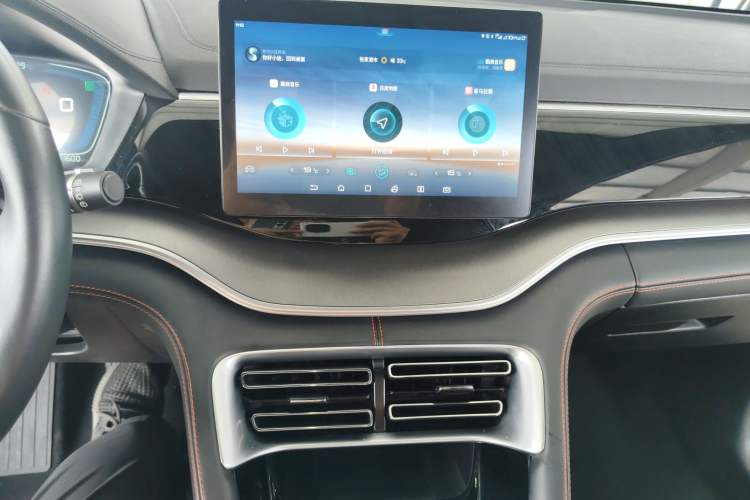 Used BYD Song PLUS 2020 1.5T Automatic Luxury Version Audio And AC Panel