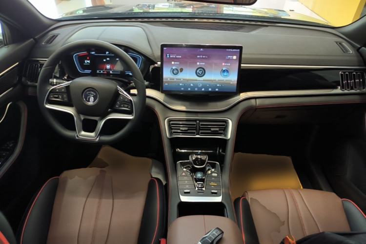 Used BYD Song PLUS 2020 1.5T Automatic Prestige Version Center Console