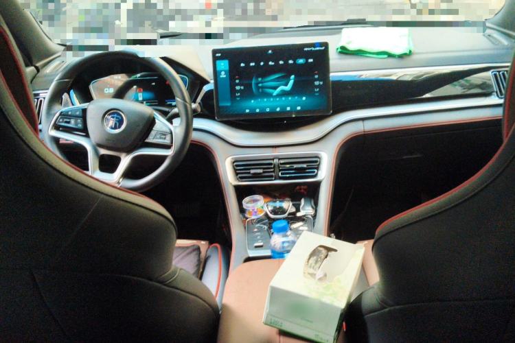Used BYD Song PLUS 2020 1.5T Automatic Prestige Version Center Console