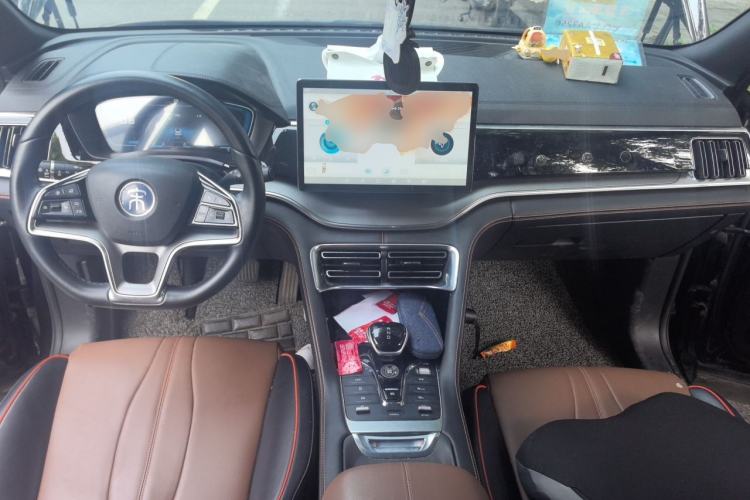 Used BYD Song PLUS 2020 1.5T Automatic Prestige Version Center Console
